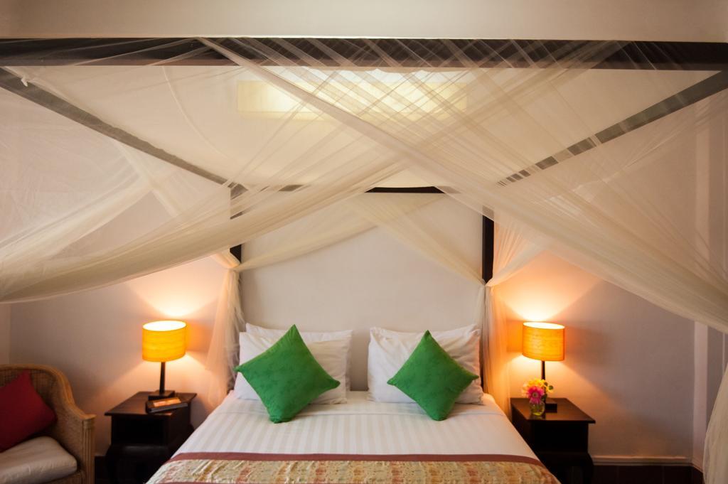 The Willow Boutique Hotel Phnom Penh Esterno foto