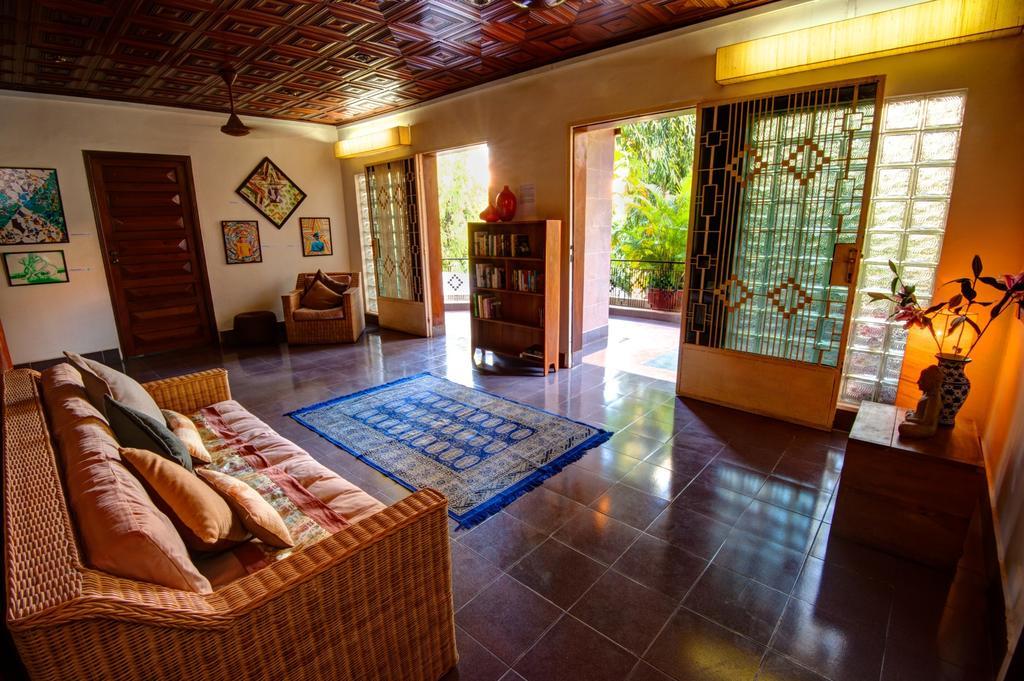 The Willow Boutique Hotel Phnom Penh Esterno foto