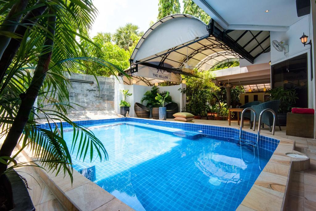 The Willow Boutique Hotel Phnom Penh Esterno foto