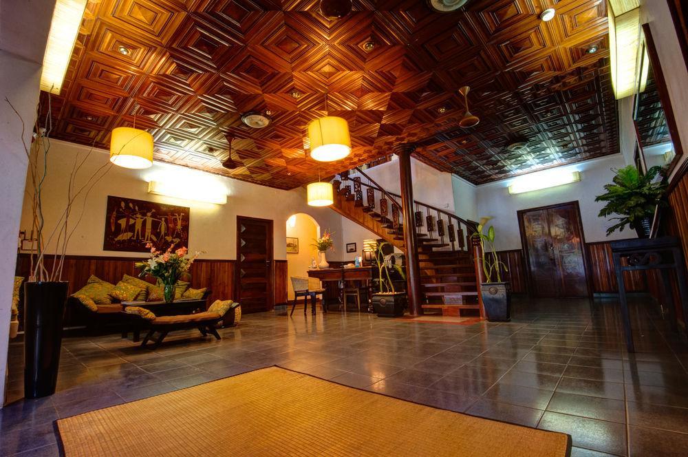 The Willow Boutique Hotel Phnom Penh Esterno foto